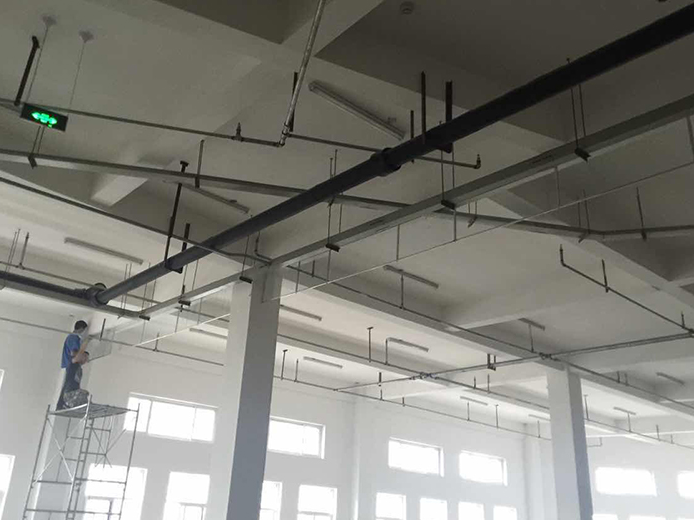 擋煙垂壁廠家 使用擋煙垂壁產(chǎn)品是有明確要求的